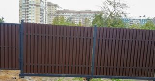 Купить распашные ворота из штакетника Еманжелинск, цена от 2757 руб.